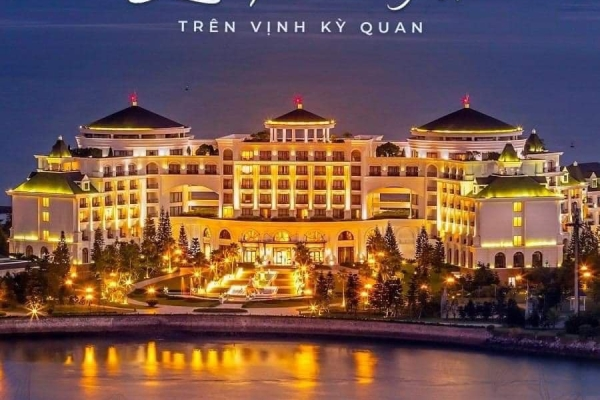 VINPEAR HẠ LONG KHUYẾN MẠI KHỦNG 2025